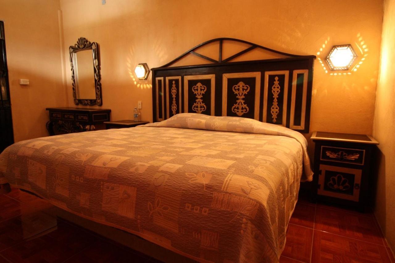 Margarita Hotel Bandita Екстер'єр фото
